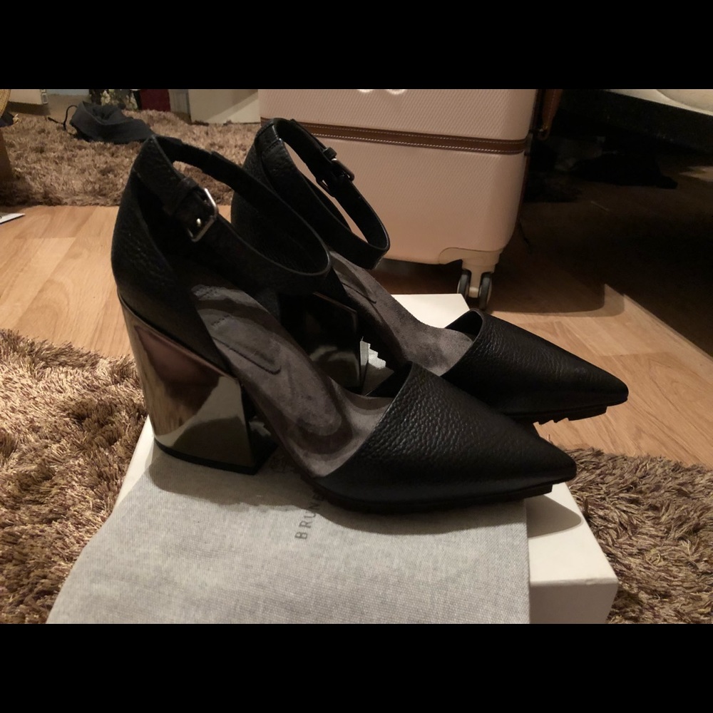 BRUNELLO CUCINELLI POINTED BLOCK HEEL 38